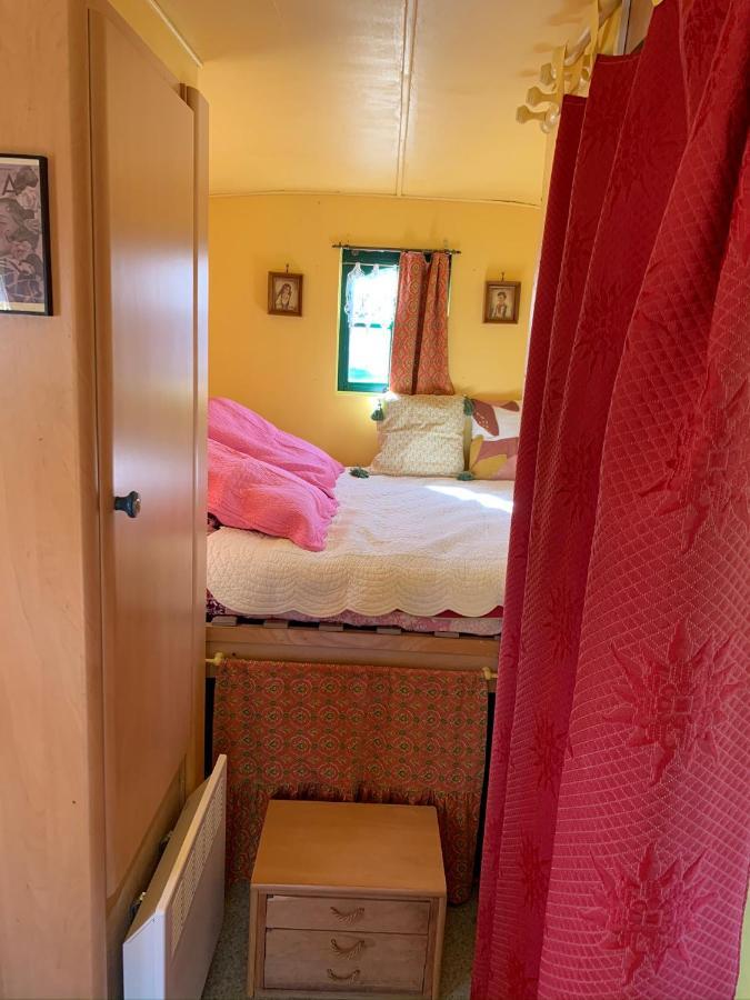 Relais Des Chaux Bed & Breakfast Saint-Jean-des-Ollieres Exterior photo