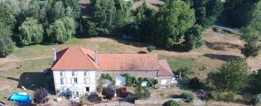 Relais Des Chaux Bed & Breakfast Saint-Jean-des-Ollieres Exterior photo