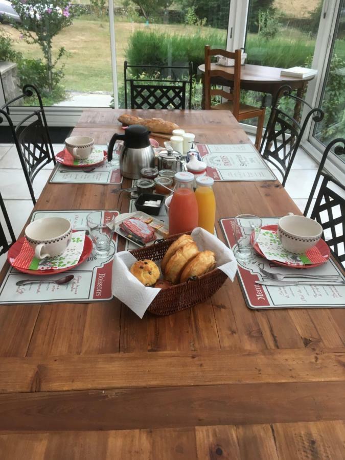 Relais Des Chaux Bed & Breakfast Saint-Jean-des-Ollieres Exterior photo